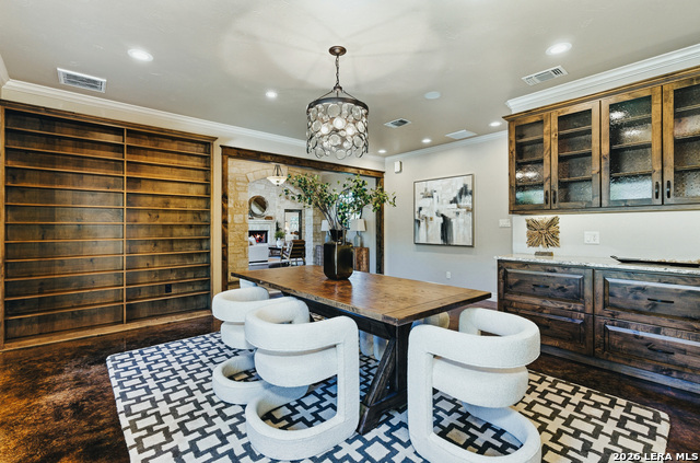 Image 9 of 62 For 333 Pike  