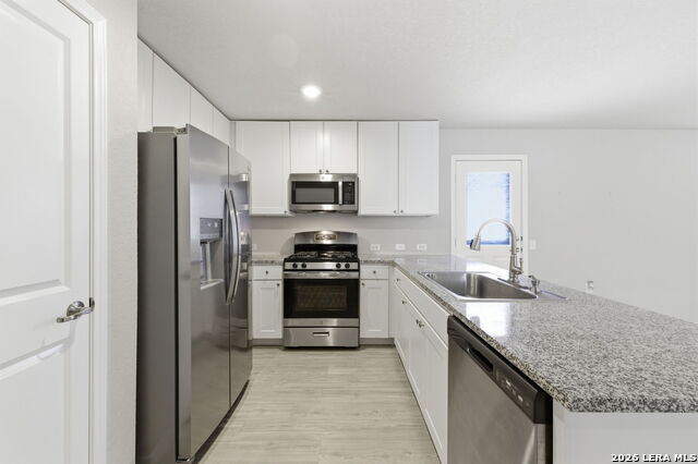 Image 14 of 40 For 7223 Rosada Way