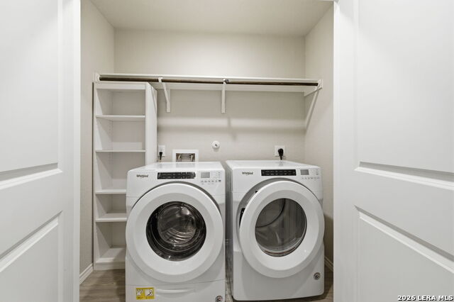 Image 32 of 40 For 7223 Rosada Way