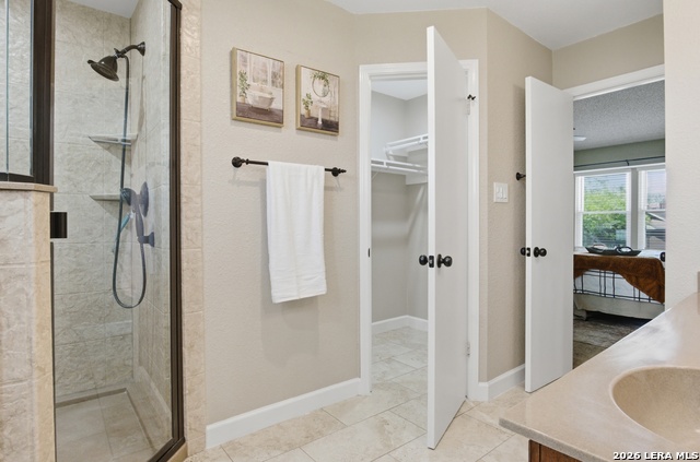 Image 18 of 25 For 15626 Knollhollow