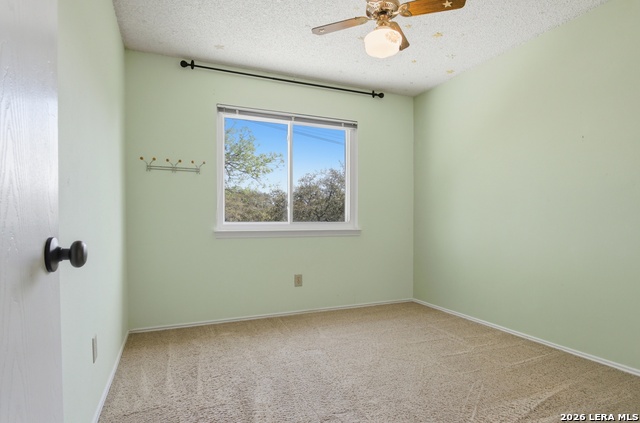 Image 9 of 25 For 15626 Knollhollow