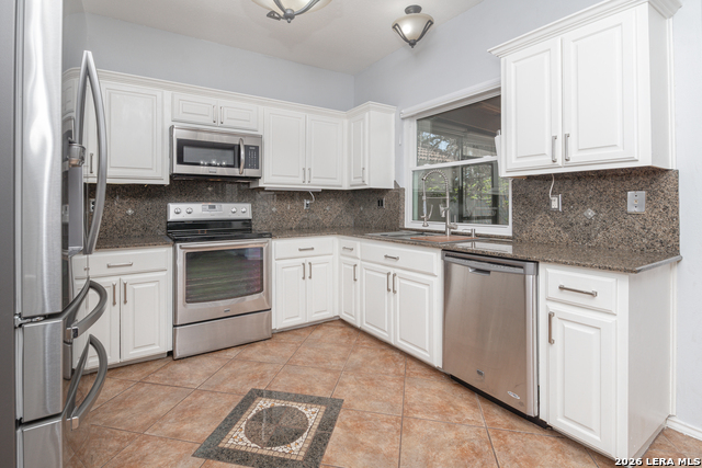 Image 12 of 42 For 2658 Chestnut Bend