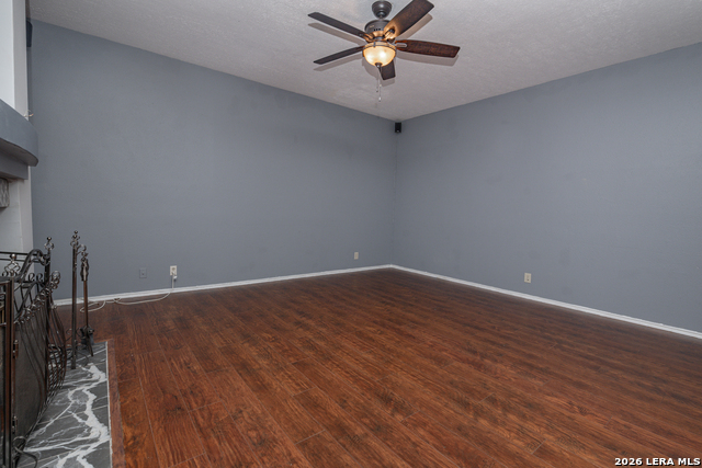 Image 15 of 42 For 2658 Chestnut Bend