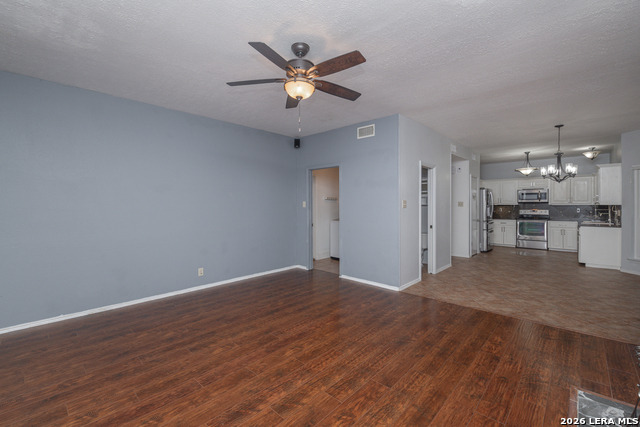 Image 19 of 42 For 2658 Chestnut Bend