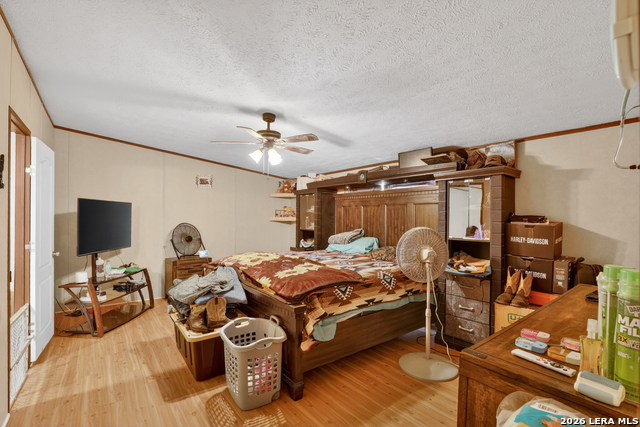 Listing photo id 13 for 1707 Medina Cir