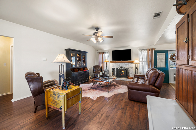 Image 20 of 50 For 7914 Knowlton Rd