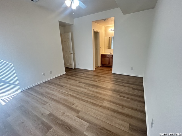 Listing photo id 4 for 5046 Anacacho St