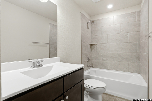 Image 29 of 34 For 13926 Westbury Falls