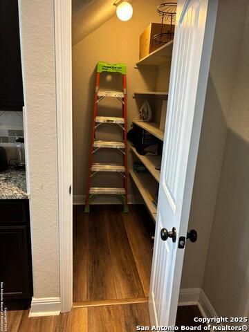 Image 10 of 37 For 21943 Akin Byu