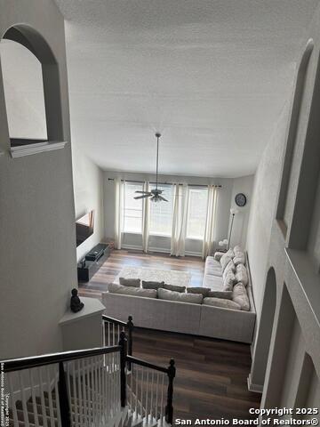 Image 22 of 37 For 21943 Akin Byu