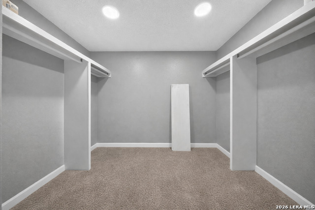 Listing photo id 16 for 13830 Brook Hollow