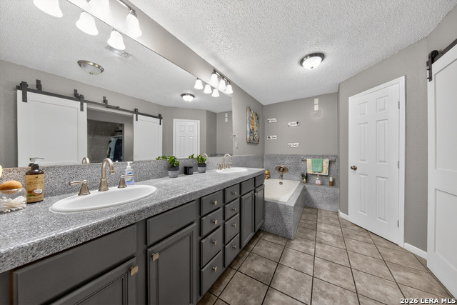 Listing photo id 17 for 13830 Brook Hollow