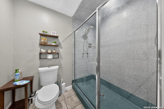 Listing photo id 18 for 13830 Brook Hollow