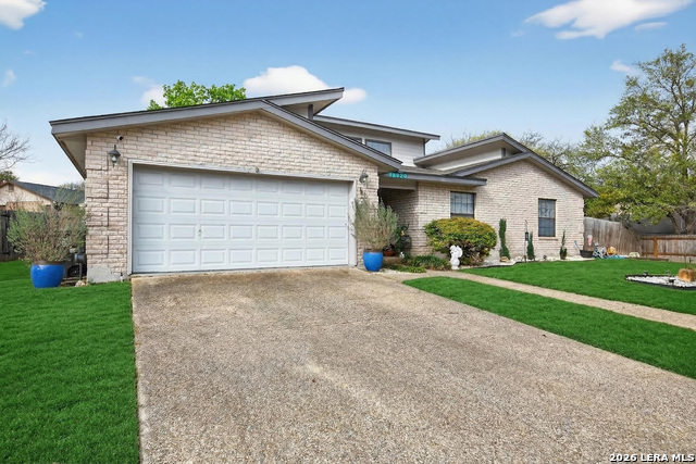 Listing photo id 36 for 13830 Brook Hollow