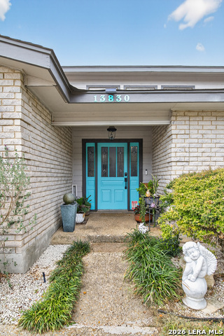 Listing photo id 3 for 13830 Brook Hollow