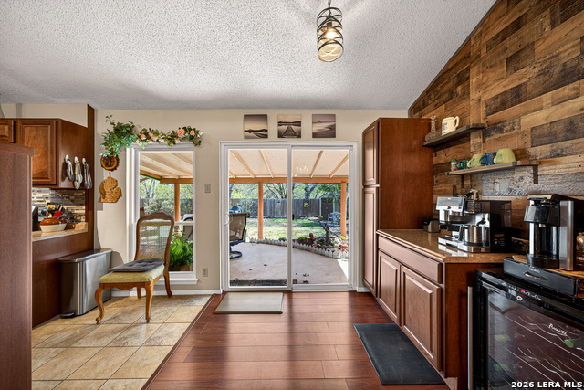 Image 11 of 28 For 8722 Thatch  