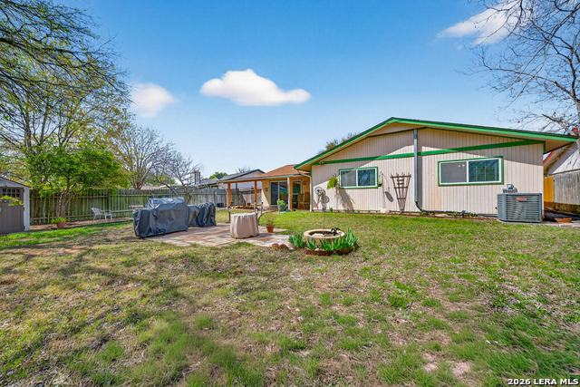 Image 21 of 28 For 8722 Thatch  