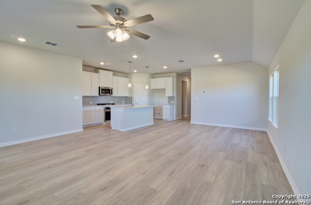 Image 6 of 20 For 849 Saltbush Street