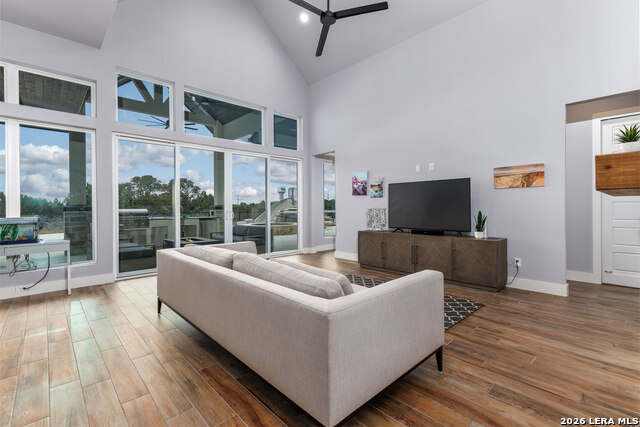 Image 21 of 51 For 340 Copper Crest