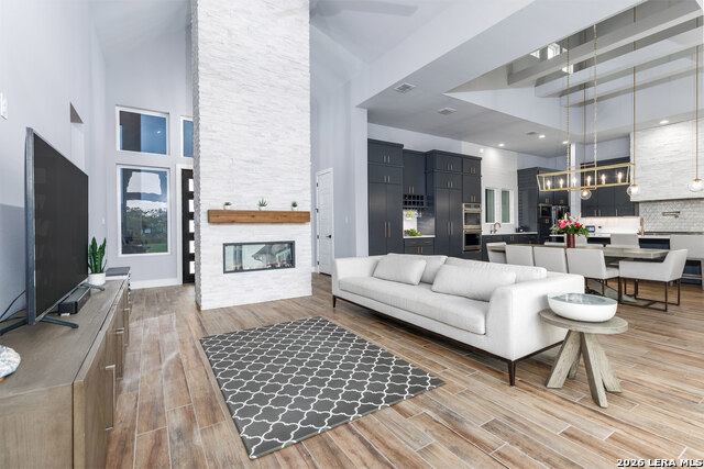 Image 22 of 51 For 340 Copper Crest