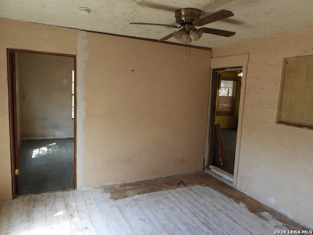 Image 26 of 45 For 333 Rainbow Drive