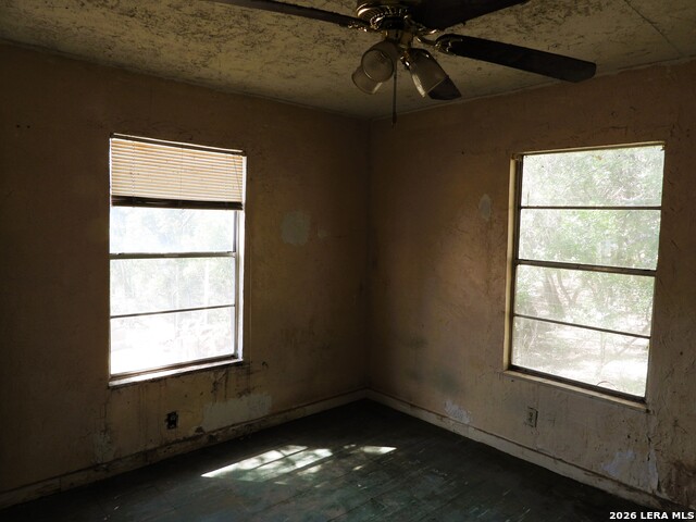 Image 31 of 45 For 333 Rainbow Drive