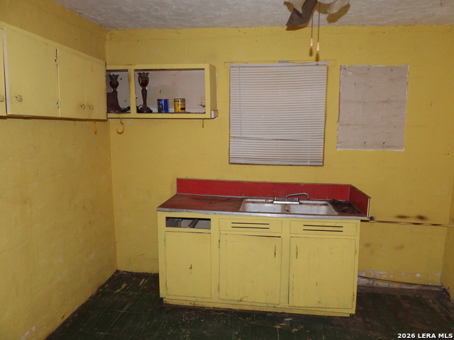 Image 37 of 45 For 333 Rainbow Drive