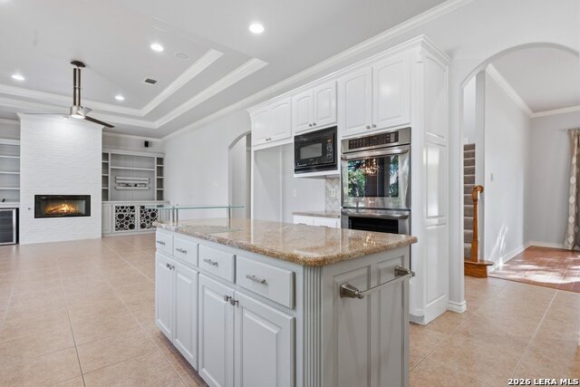 Image 38 of 63 For 17842 Salado Draw