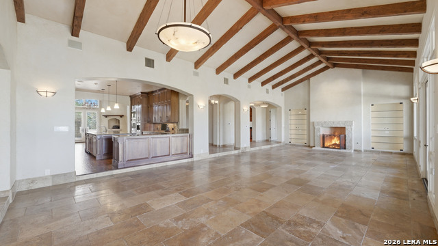 Image 10 of 47 For 930 Lakeview