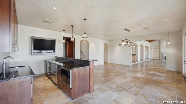 Image 17 of 47 For 930 Lakeview