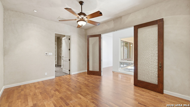 Image 22 of 47 For 930 Lakeview