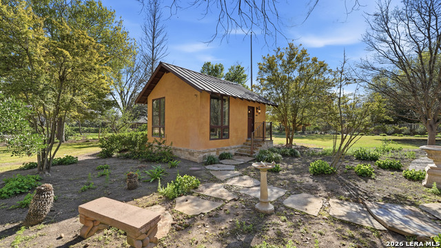 Image 29 of 47 For 930 Lakeview