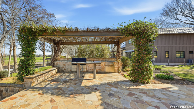 Image 32 of 47 For 930 Lakeview