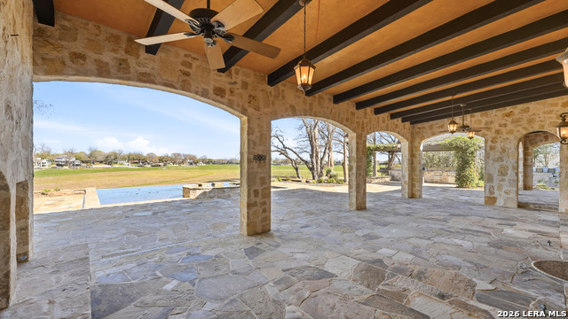 Image 5 of 47 For 930 Lakeview