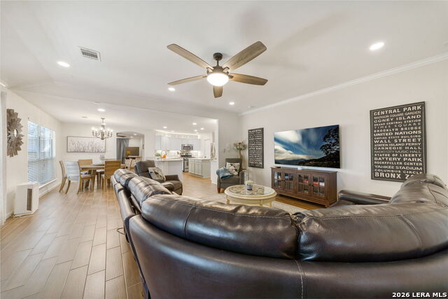 Image 10 of 39 For 415 Cattle Ranch