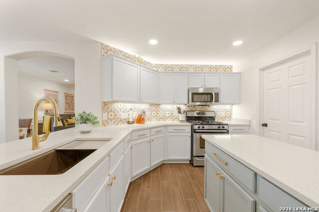 Image 13 of 39 For 415 Cattle Ranch