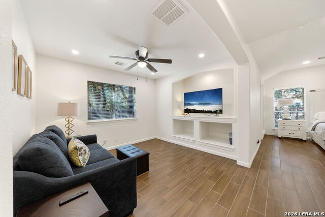 Image 22 of 39 For 415 Cattle Ranch