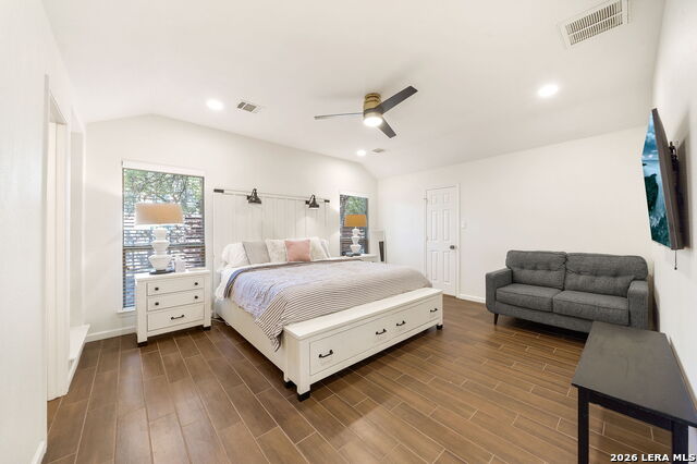 Image 24 of 39 For 415 Cattle Ranch