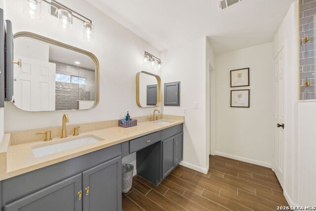 Image 27 of 39 For 415 Cattle Ranch