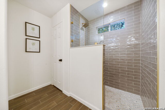 Image 28 of 39 For 415 Cattle Ranch