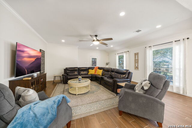 Image 7 of 39 For 415 Cattle Ranch