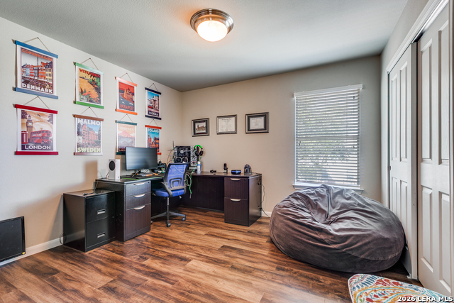 Image 11 of 22 For 1015 Magnolia