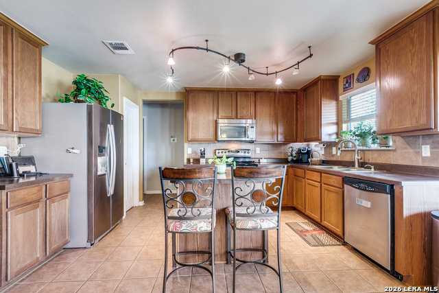 Image 7 of 22 For 1015 Magnolia