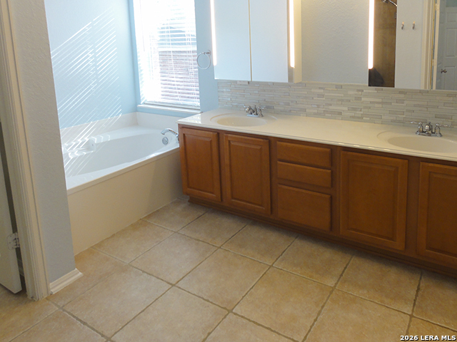 Image 18 of 35 For 9818 Great Basin