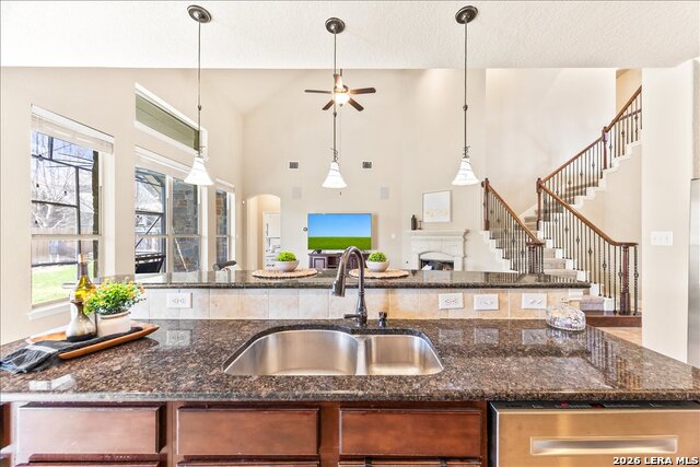 Image 25 of 74 For 3830 Ox-eye Daisy