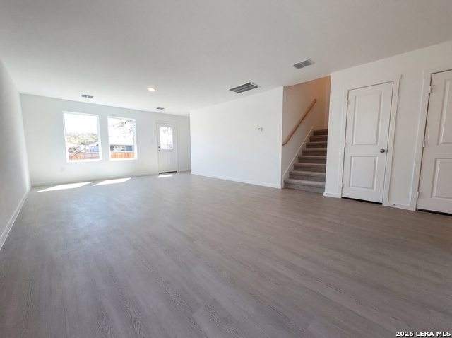 Image 3 of 17 For 129 Amy Aly  