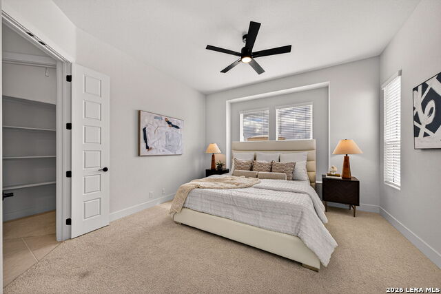 Image 18 of 33 For 20675 Huebner Rd  527