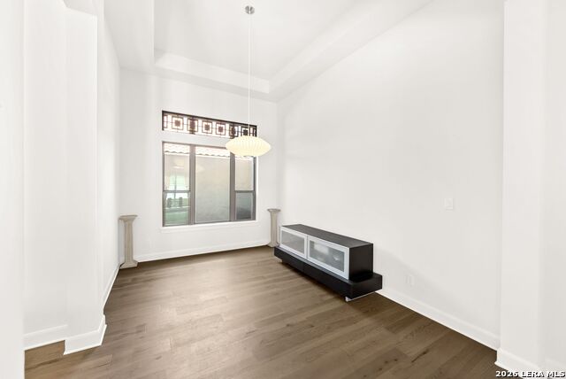 Image 14 of 44 For 515 Talmadge Ln