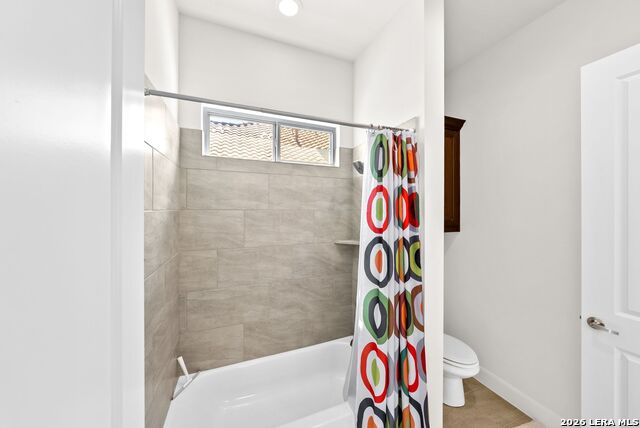 Image 19 of 44 For 515 Talmadge Ln