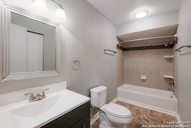 Image 14 of 15 For 100 Lorenz Rd  804